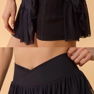 Blogilates Black Ruffled Skort size Large